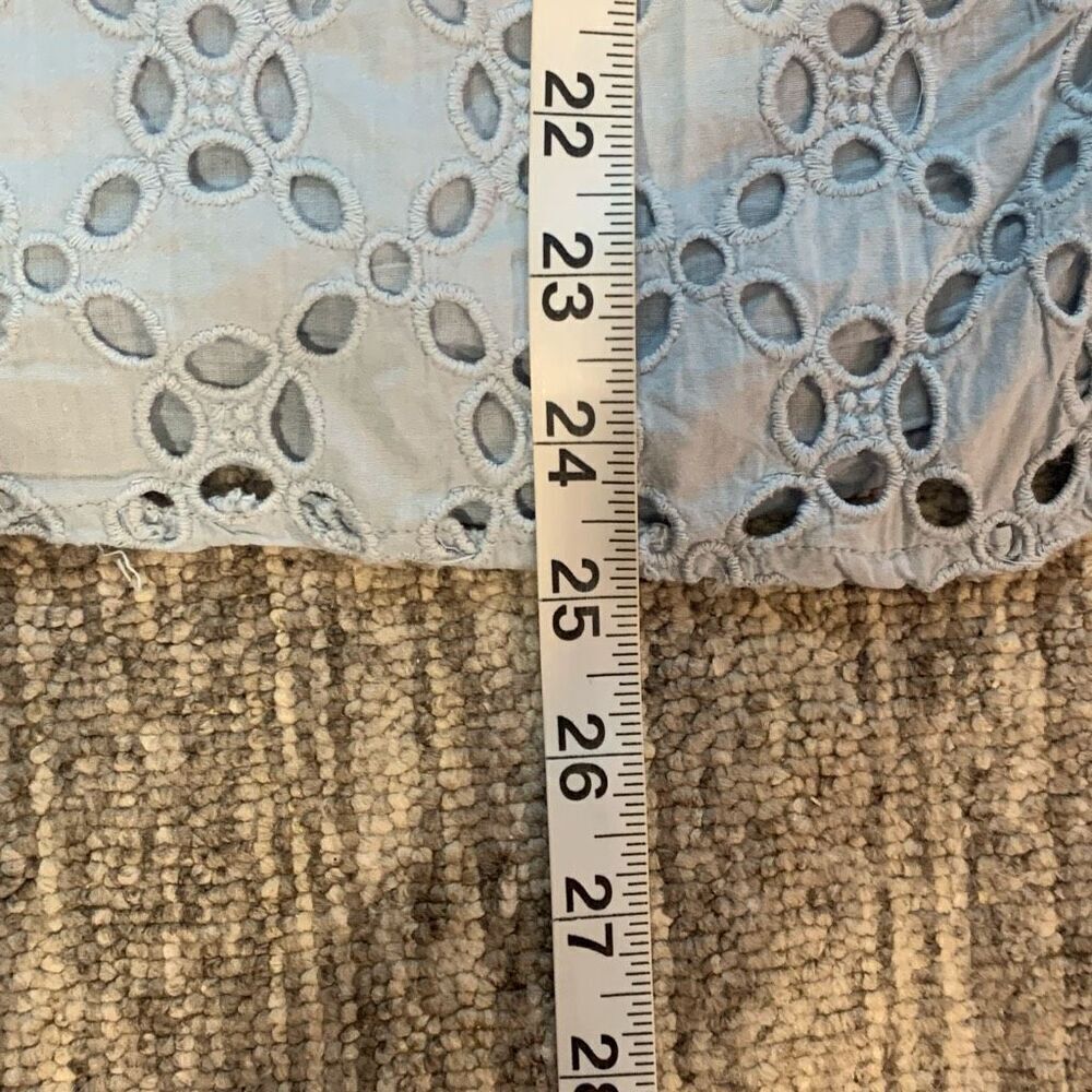 Chelsea & Theodore Women’s Size Large Petal Sleeve Eyelet Shirt Ash Blue‎ - Picture 5 of 6